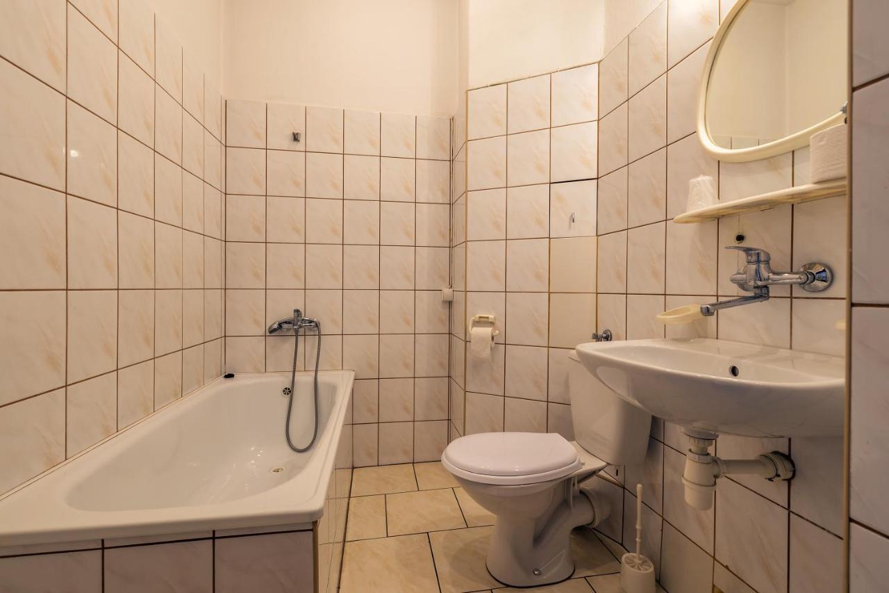 Auberge de jeunesse Savoy Wrocław Extérieur photo